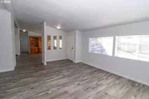 503 S 51st Pl, Springfield, OR 97478 - Photo 9