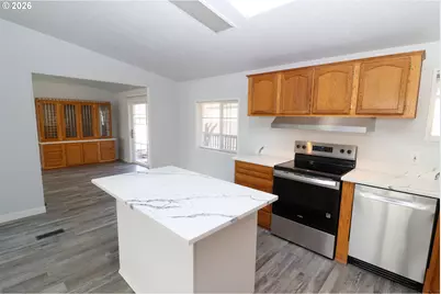 503 S 51st Pl, Springfield, OR 97478 - Photo 17