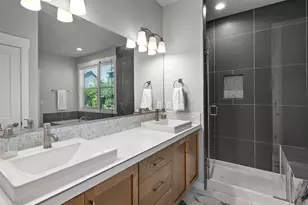 265 NE 36th Ct, Hillsboro, OR 97124 - Photo 21