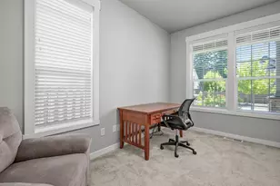 265 NE 36th Ct, Hillsboro, OR 97124 - Photo 23