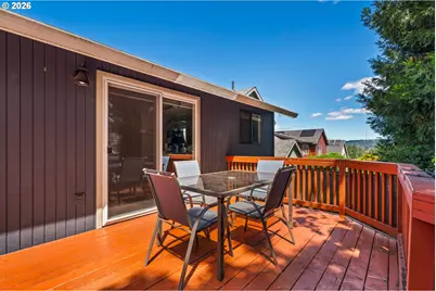 8832 SW 50th Ave, Portland, OR 97219 - Photo 23