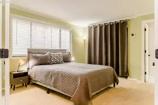 8832 SW 50th Ave, Portland, OR 97219 - Photo 15