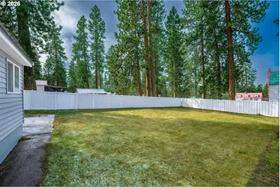 138722 Rhododendron St, Gilchrist, OR 97737 - Photo 5