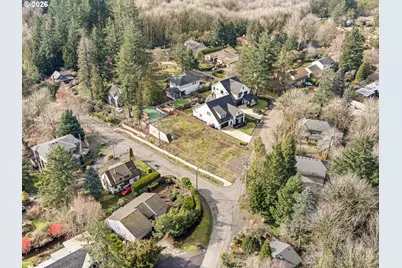 5830 SW Salmon St, Portland, OR 97221 - Photo 3