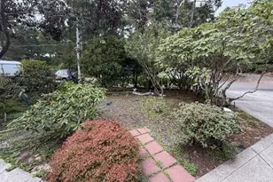240 11th St, Florence, OR 97439 - Photo 5