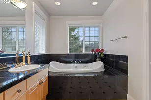 3808 Fairhaven Dr, West Linn, OR 97068 - Photo 27