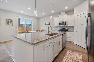 2021 Branch Creek Dr, Longview, WA 98632 - Photo 13