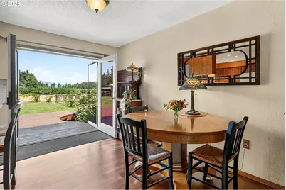 4460 Riordan Hill Dr, Hood River, OR 97031 - Photo 7