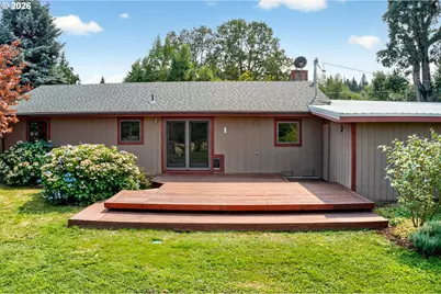 4460 Riordan Hill Dr, Hood River, OR 97031 - Photo 31