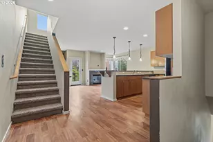7518 N Burlington Ave, Portland, OR 97203 - Photo 5