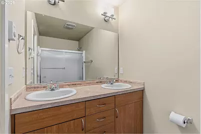 7518 N Burlington Ave, Portland, OR 97203 - Photo 21
