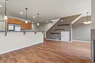7518 N Burlington Ave, Portland, OR 97203 - Photo 9