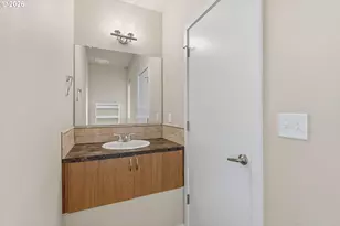 7518 N Burlington Ave, Portland, OR 97203 - Photo 17