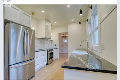 296 N 4th St, Saint Helens, OR 97051 - Photo 7