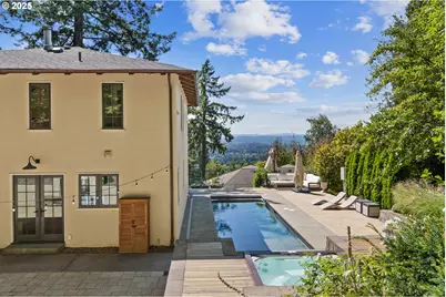 3620 SW Dosch Rd, Portland, OR 97239 - Photo 25