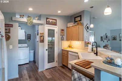 345 Littlebrook Ln, Roseburg, OR 97471 - Photo 9