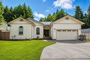 644 9th Ave, Coos Bay, OR 97420 - Photo 1