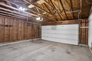 3095 SW 202nd Ave, Beaverton, OR 97003 - Photo 39