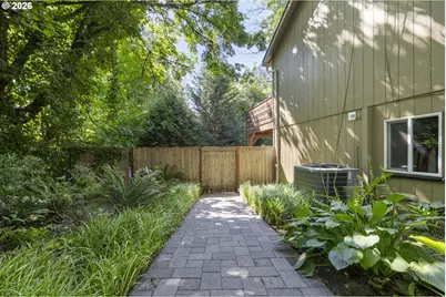 16591 SE Catlyn Woods Dr, Milwaukie, OR 97267 - Photo 35
