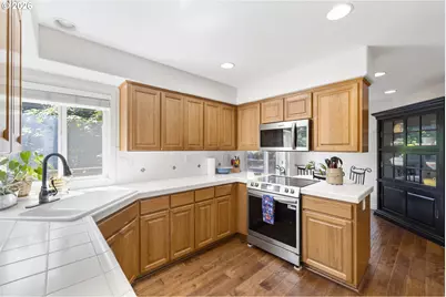 16591 SE Catlyn Woods Dr, Milwaukie, OR 97267 - Photo 9