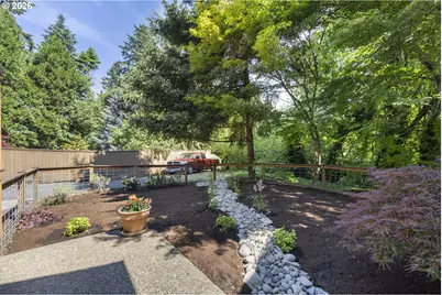16591 SE Catlyn Woods Dr, Milwaukie, OR 97267 - Photo 3