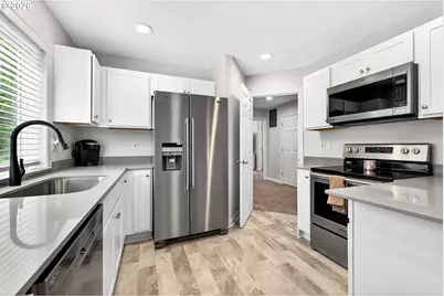 13190 SW Hidden Creek Pl, Portland, OR 97223 - Photo 5