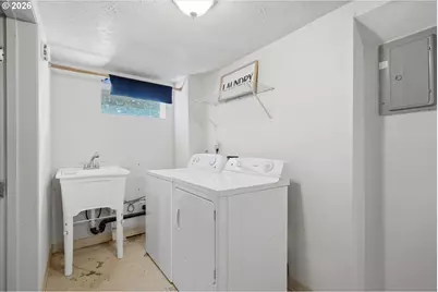 7029 SE 85th Ave, Portland, OR 97266 - Photo 25