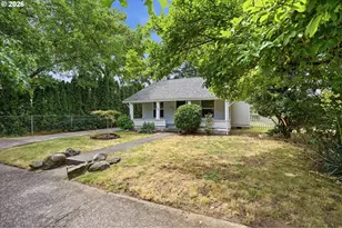 7029 SE 85th Ave, Portland, OR 97266 - Photo 3