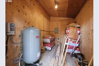 272 Johnson Rd, Lyle, WA 98635 - Photo 21