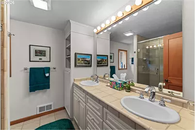31904 Chantrelle Ln, Gold Beach, OR 97444 - Photo 27