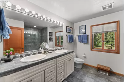 31904 Chantrelle Ln, Gold Beach, OR 97444 - Photo 23