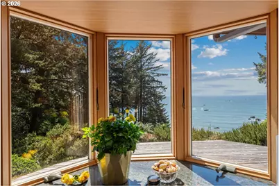 31904 Chantrelle Ln, Gold Beach, OR 97444 - Photo 11