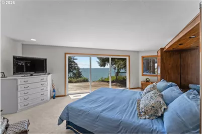 31904 Chantrelle Ln, Gold Beach, OR 97444 - Photo 15