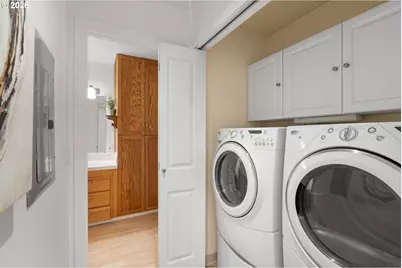 5150 S Landing Dr #109B2, Portland, OR 97239 - Photo 17