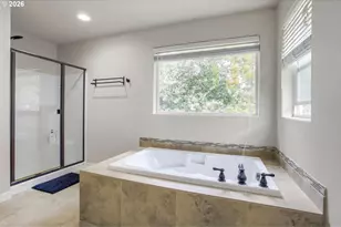 28525 Greenway Dr, Wilsonville, OR 97070 - Photo 17