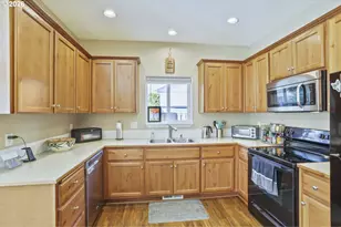 2463 25th Ave, Forest Grove, OR 97116 - Photo 9
