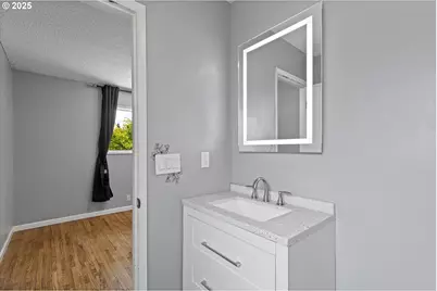 721 NW 76th St, Vancouver, WA 98665 - Photo 11