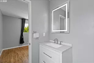 721 NW 76th St, Vancouver, WA 98665 - Photo 11