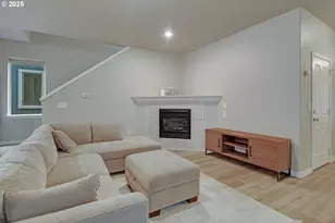 17670 SW September Ln, Beaverton, OR 97003 - Photo 5