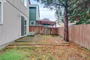 17670 SW September Ln, Beaverton, OR 97003 - Photo 31