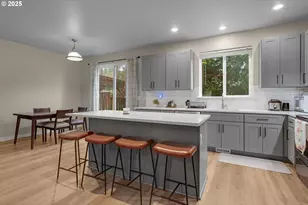 17670 SW September Ln, Beaverton, OR 97003 - Photo 13