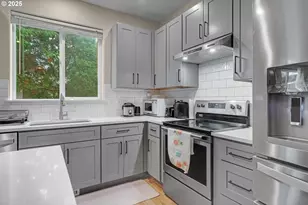 17670 SW September Ln, Beaverton, OR 97003 - Photo 17