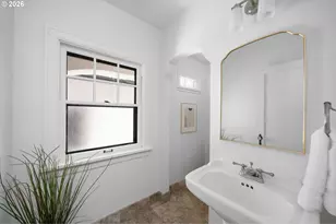 2668 NW Cornell Rd, Portland, OR 97210 - Photo 19