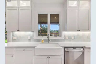 32996 Pacific Bellevue Ln, Warrenton, OR 97146 - Photo 11