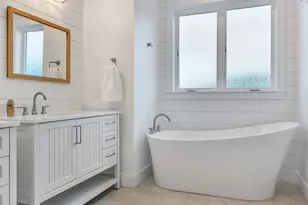 32996 Pacific Bellevue Ln, Warrenton, OR 97146 - Photo 23