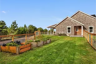 32996 Pacific Bellevue Ln, Warrenton, OR 97146 - Photo 41