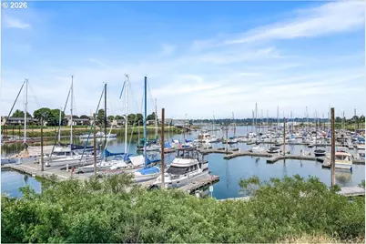 520 N Hayden Bay Dr, Portland, OR 97217 - Photo 45