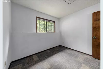 6902 SW 2nd Ave, Portland, OR 97219 - Photo 17