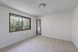 6902 SW 2nd Ave, Portland, OR 97219 - Photo 9