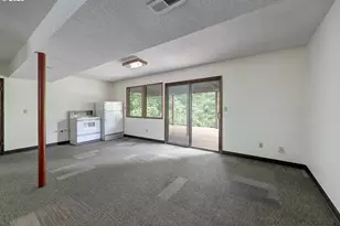 6902 SW 2nd Ave, Portland, OR 97219 - Photo 5